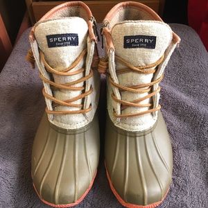 Sperry Duckboots!
